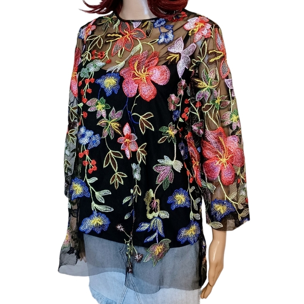 Marc Bouwer Embroidered Top - Size Small